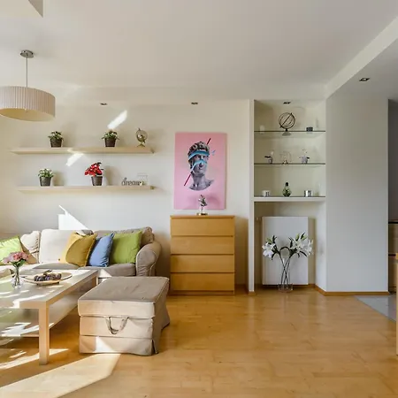 Lumina With A Large Balcony Near Presidential Palace And River * ワルシャワ