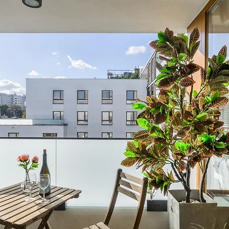 Lumina With A Large Balcony Near Presidential Palace And River * Varsovie
