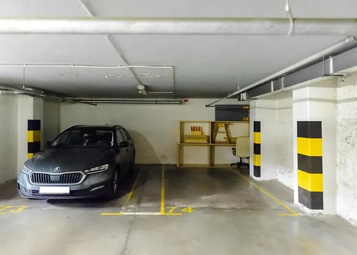 Apartment Lumina With A Large Balcony Near Presidential Palace And River